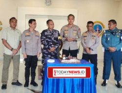 Sinergitas TNI-Polri Terjalin Hangat di Surprise Party HUT TNI ke-80 di Kodaeral III Ancol