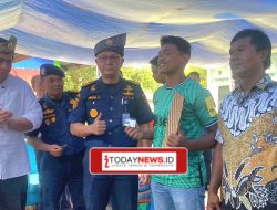 Ajak Masyarakat Bangun Budaya Keselamatan Pelayaran, Kemenhub Bagikan 230 Life Jacket dan 107 e-Pas Kecil di Desa Pangkil