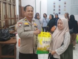 Polsek Metro Penjaringan Gelar Gerakan Pangan Murah untuk Pekerja Pabrik