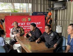 Polsek Pademangan Gelar Jumat Curhat, Warga RW 011 Sampaikan Aspirasi Keamanan Lingkungan