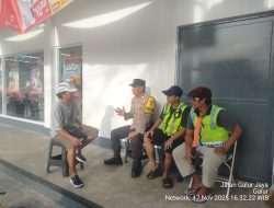 Aiptu Baktiar Bhabinkamtibmas Galur Sambang Mini Market, Wujudkan Lingkungan Aman dan Nyaman