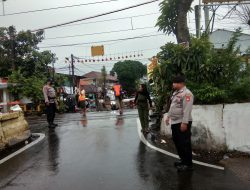 Polsek Johar Baru Gelar Pengaturan Lalin Sore di Perlintasan KA Kramat Sentiong, Antisipasi Kemacetan dan 3C