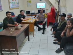 Perkuat Kamtibmas Malam Hari Bhabinkamtibmas Kampung Rawa Sambangi Pos Satkamling RW05