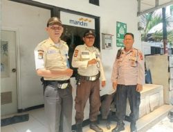 Giat “sahabat Patroli Polisi” Polsek Cempaka Putih Perkuat Keamanan Wilayah Lewat Penempelan Barcode Curhat Kamtibmas