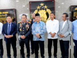 Kapolri Usai Rapat Perdana Komisi Percepatan Reformasi: Polri Terbuka dan Terima Evaluasi