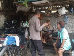 Bhabinkamtibmas Petojo Utara Sambangi Petugas Parkir, Perkuat Sinergi Jaga Keamanan Lingkungan