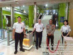 Patroli Dialogis di Stasiun Gambir, Wujud Sinergi Jaga Keamanan Penumpang