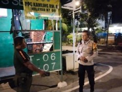Polsek Cempaka Putih Sambangi Pos Kamling, Perkuat Keamanan Lingkungan Dini Hari
