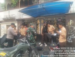 Sinergi Bhabinkamtibmas dan Babinsa, Patroli Dialogis Cegah Pelajar Jangan Terprovokasi Tawuran di Johar Baru