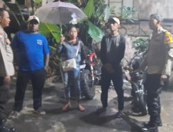 Sambangi Poskamling Mess Cendrawasih, Polsek Metro Tanah Abang Sampaikan Imbauan Kamtibmas Kepada Tokoh Pemuda