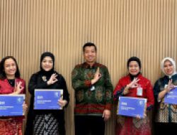 BRI BO BSD Berikan Penghargaan kepada Pekerja dengan Masa Kerja 15 dan 20 Tahun