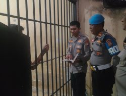 Kapolsek Kelapa Gading Hibahkan Al-qur’an Kepada Tahanan Rutan Polsek