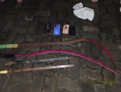 Patroli Gabungan Brimob–Polres Jaktim Sita Sejumlah Sajam, Rencana Tawuran Digagalkan