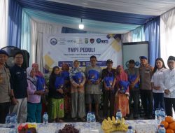 Respons Banjir Pesisir, Ditpolairud Polda Metro Jaya Bersama YMPI dan KNTI Gelar Bakti Sosial