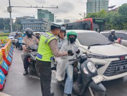 Satlantas Polres Jakpus Sosialisasikan Ops Keselamatan Jaya 2026 di Tugu Tani dan Stasiun Cikini