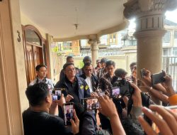 Kegiatan penggeledahan hari ini merupakan bagian dari proses penyidikan yang dilaksanakan oleh Penyidik Dittipideksus Bareskrim Polri terkait perkara tindak pidana pencucian uang dengan tindak pidana asal (TPA) tindak pidana secara bersama-sama menampung, memanfaatkan, melakukan pengolahan dan atau pemurnian, pengangkutan dan penjualan emas yang berasal dari pertambangan tanpa izin (PETI)