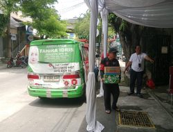 Sentuhan Ramadhan di Kebon Bawang, Warga dan Pengendara Terbantu Aksi Berbagi Takjil
