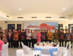 36 Personel Purna Bakti, Polres Jakpus Gelar Wisuda dengan Tradisi Pedang Pora
