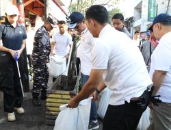 Wali Kota Jakut Dampingi Menteri LH Deklarasikan Gerakan 100% Pilah Sampah di Semper Timur