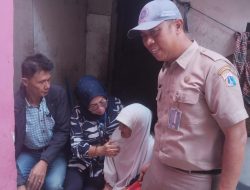 Walikota Jakut Berikan Sembako dan Uang Kepada Lansia