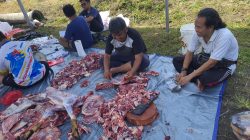Penuh Kebersamaan, Warga DMarco Residence Gotong Royong Bagikan Daging Qurban untuk Masyarakat Sekitar