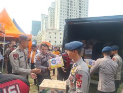 Ro Log Polda Metro Jaya Salurkan Bantuan untuk Korban Kebakaran Kemayoran