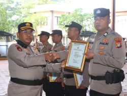 Polres Metro Jakpus Beri Penghargaan Personel Berprestasi, Kapolres: Jadikan Motivasi Tingkatkan Pelayanan