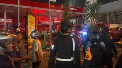 Brimob Polda Metro Jaya Bantu Penanganan Kebakaran Gedung Bapenda DKI